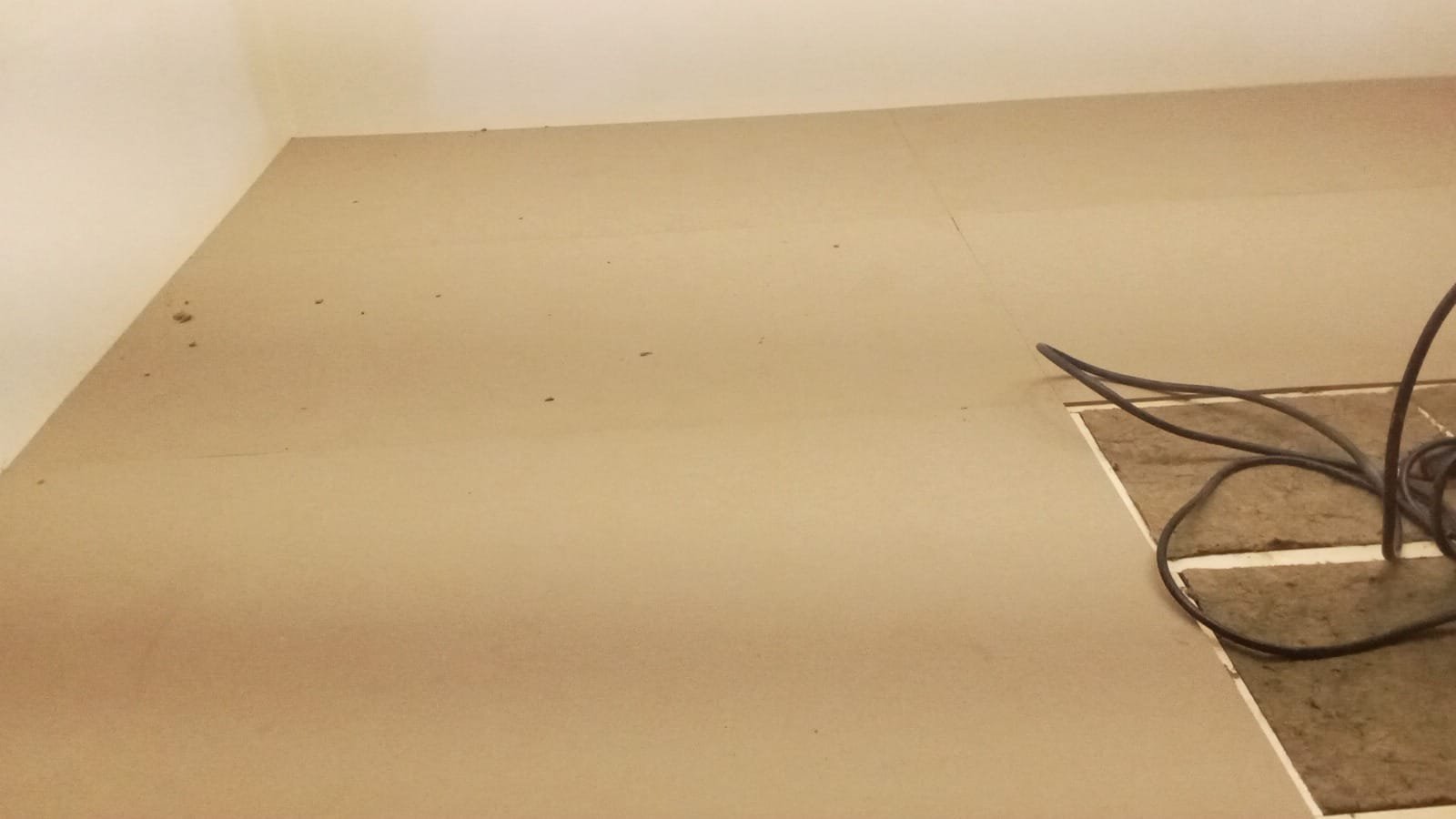 افضل معلم تركيب عازل صوت أرضيات بالرياض 0573522775